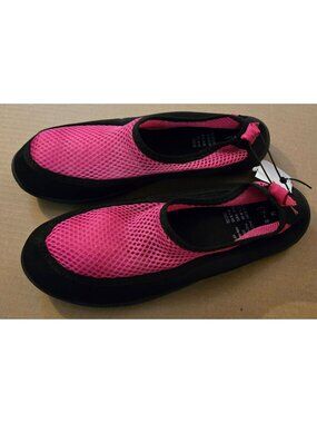 XX Women's size 7-8 non skid water shoes with mesh uppers